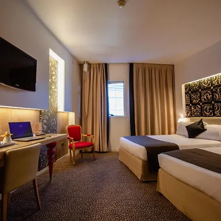 Antony Palace - Venice Airport Marcon