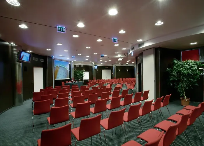 Antony Palace - Venice Airport فندق